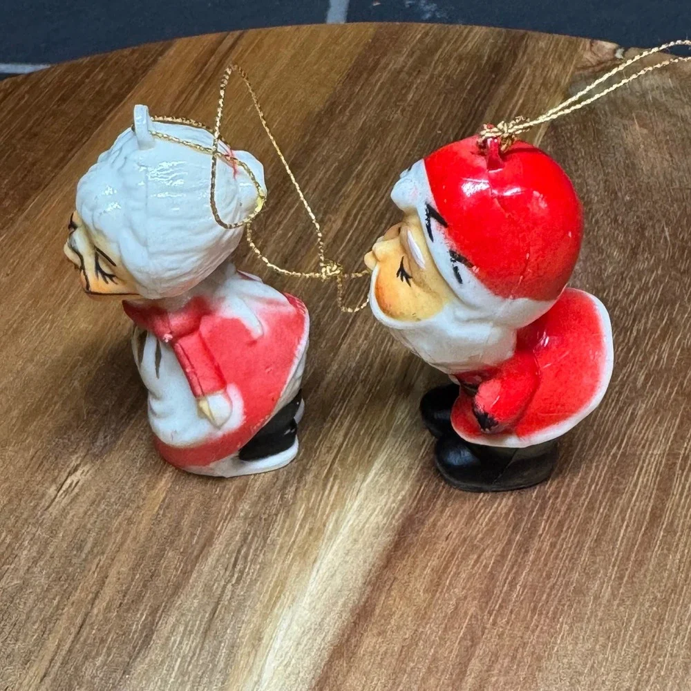 Vintage Kissing Santa and Mrs Claus Christmas Ornaments Set Mid Century Modern